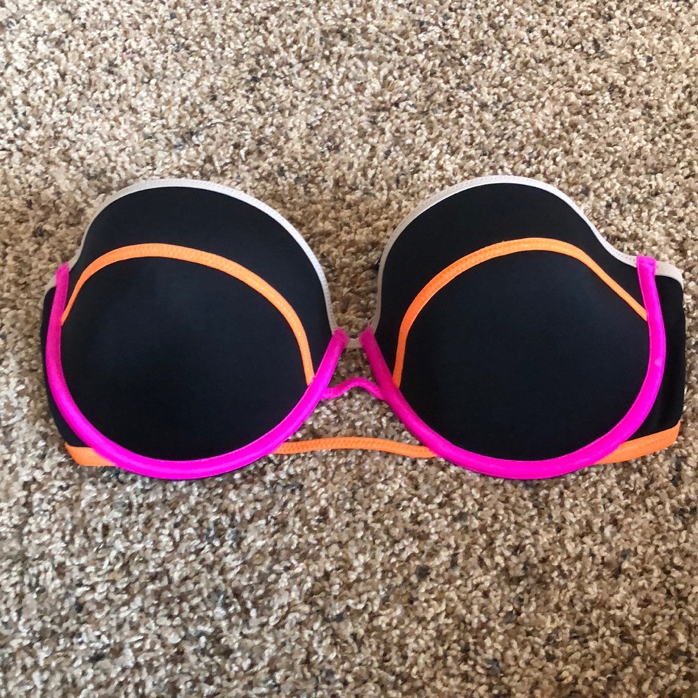 Victoria’s Secret bikini top